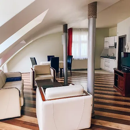 Lägenhet Riverside Thalia