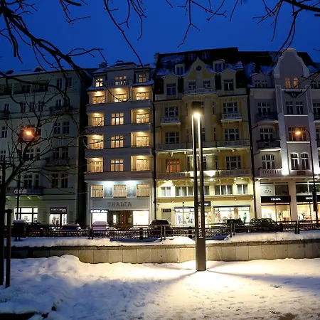 Riverside Thalia Karlowe Wary